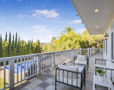 14619 Valley Vista Boulevard - Photo Thumbnail 32