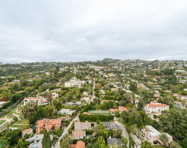 9255 Doheny Road - Photo Thumbnail 8