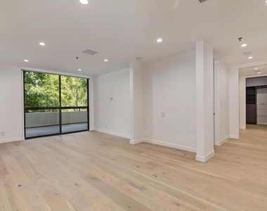 2142 Century Park Lane - Photo Thumbnail 8