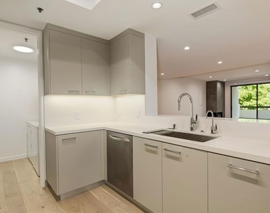 2142 Century Park Lane - Photo Thumbnail 14