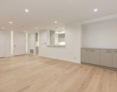 2142 Century Park Lane - Photo Thumbnail 10