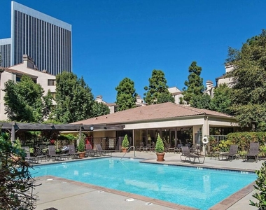 2142 Century Park Lane - Photo Thumbnail 31
