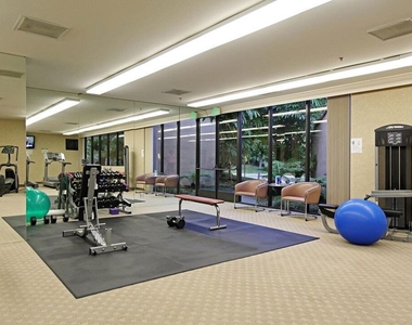 2142 Century Park Lane - Photo Thumbnail 33