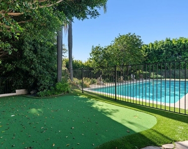 510 Toyopa Drive - Photo Thumbnail 25