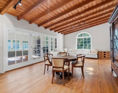 510 Toyopa Drive - Photo Thumbnail 10