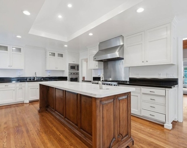 510 Toyopa Drive - Photo Thumbnail 8