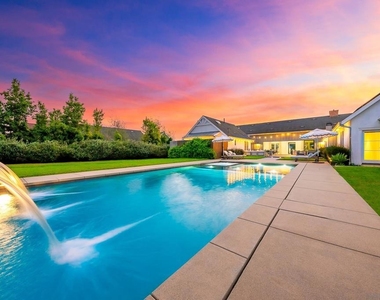 1245 Canton Ct - Photo Thumbnail 32