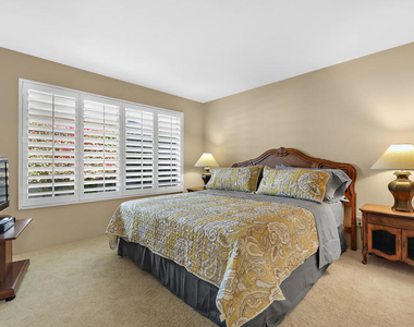 11 Ronda Drive - Photo Thumbnail 3