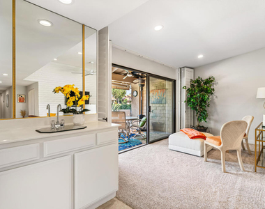 39 Maximo Way - Photo Thumbnail 24