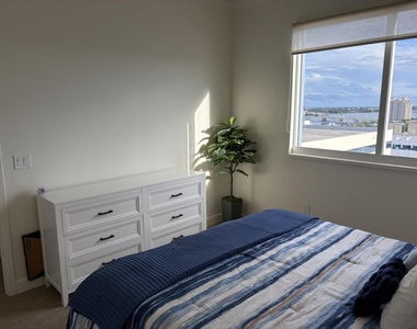 1551 N Flagler Drive - Photo Thumbnail 12