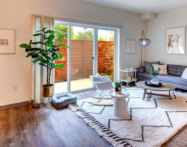 10720 5th Ave Ne - Photo Thumbnail 14