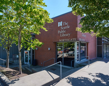 10720 5th Ave Ne - Photo Thumbnail 46