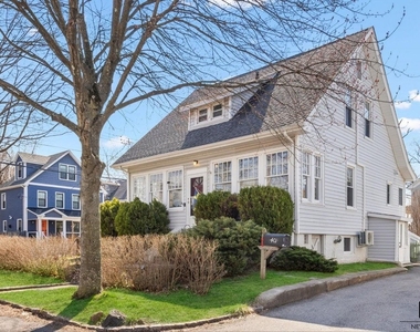401 Hunter Avenue - Photo Thumbnail 1