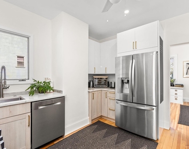 401 Hunter Avenue - Photo Thumbnail 9