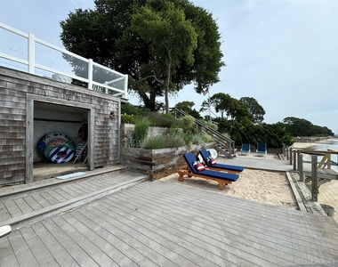 1429 Peconic Bay Boulevard - Photo Thumbnail 20