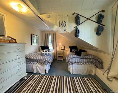 1429 Peconic Bay Boulevard - Photo Thumbnail 12