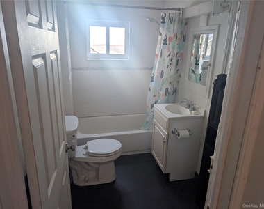 239 Main Street - Photo Thumbnail 4