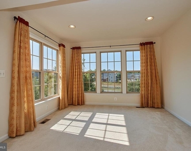 42649 Macauley Place - Photo Thumbnail 16