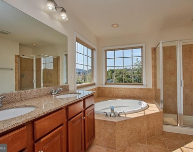 42649 Macauley Place - Photo Thumbnail 17