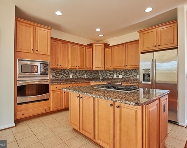 42649 Macauley Place - Photo Thumbnail 9