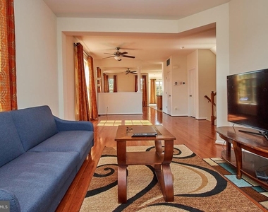 42649 Macauley Place - Photo Thumbnail 4