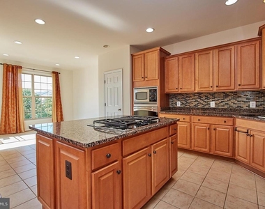 42649 Macauley Place - Photo Thumbnail 8