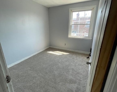 7328 Sherwood Road - Photo Thumbnail 3