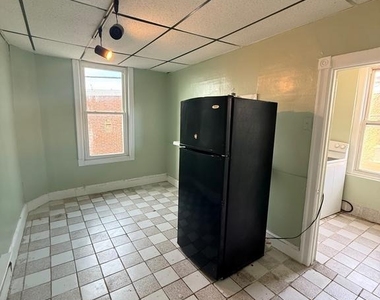 5717 Kingsessing Avenue - Photo Thumbnail 5