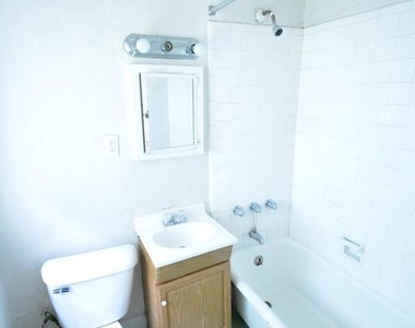 251 W Rittenhouse Street - Photo Thumbnail 7