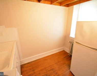 251 W Rittenhouse Street - Photo Thumbnail 5