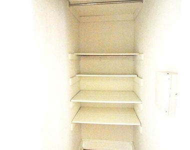 251 W Rittenhouse Street - Photo Thumbnail 2