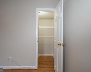 130 Ivy Court - Photo Thumbnail 34