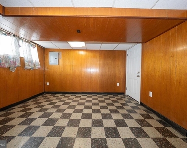 130 Ivy Court - Photo Thumbnail 8