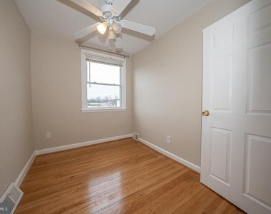 130 Ivy Court - Photo Thumbnail 41