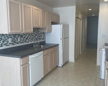 28 Palmer Square - Photo Thumbnail 10