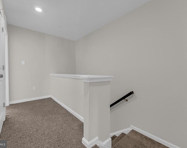 8805 Mimosa Avenue - Photo Thumbnail 17