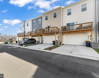 8805 Mimosa Avenue - Photo Thumbnail 33