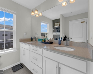 8805 Mimosa Avenue - Photo Thumbnail 14
