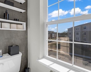8805 Mimosa Avenue - Photo Thumbnail 12