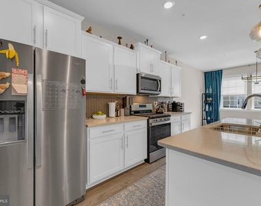 8805 Mimosa Avenue - Photo Thumbnail 26