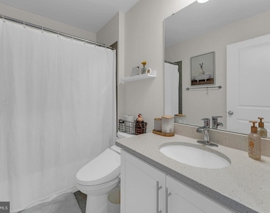 8805 Mimosa Avenue - Photo Thumbnail 9