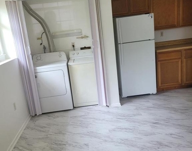 11425 Honeysuckle Court - Photo Thumbnail 3