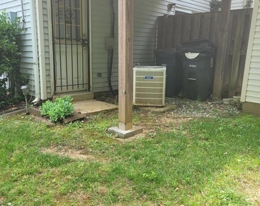 11425 Honeysuckle Court - Photo Thumbnail 11