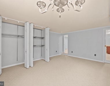 5937 Avon Drive - Photo Thumbnail 17