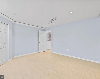 5937 Avon Drive - Photo Thumbnail 6