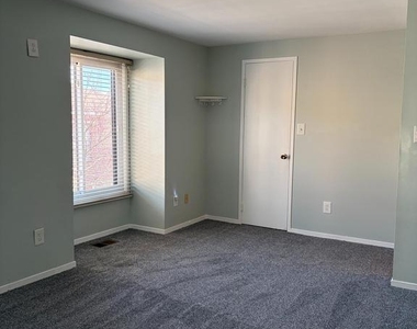 19426 Brassie Place - Photo Thumbnail 6