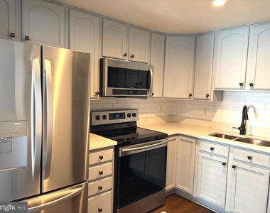 19426 Brassie Place - Photo Thumbnail 1