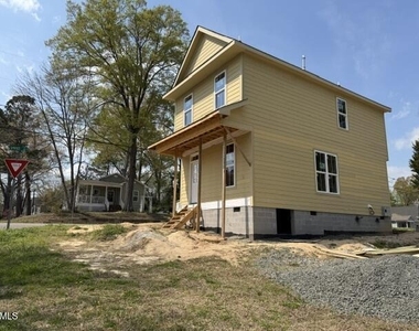 1203 Fern Street - Photo Thumbnail 1