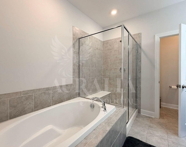 1306 Farm Pond Trail - Photo Thumbnail 27