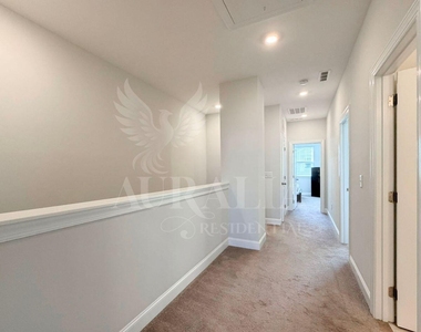 1306 Farm Pond Trail - Photo Thumbnail 32